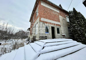 Дом 276м², 3-этажный, участок 20 сот.