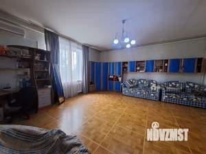 Дом 390м², 3-этажный, участок 9 сот.  