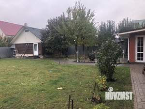 Дом 296м², 3-этажный, участок 10 сот.  