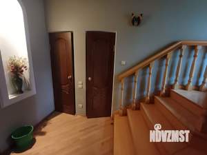 Дом 161м², 3-этажный, участок 5 сот.  