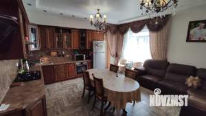 Дом 190м&sup2;, 2-этажный, участок 10 сот.  