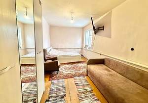 Дом 71м&sup2;, 2-этажный, участок 1 сот.  