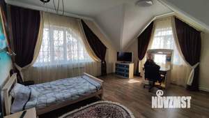 Дом 190м&sup2;, 2-этажный, участок 10 сот.  