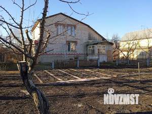 Дом 247м², 2-этажный, участок 10 сот.  