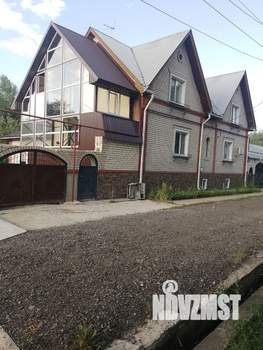 Дом 287м², 3-этажный, участок 8 сот.  