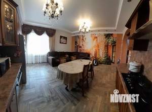 Дом 190м&sup2;, 2-этажный, участок 10 сот.  