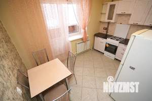 1-к квартира, посуточно, 38м2, 6/10 этаж