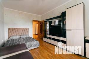 1-к квартира, посуточно, 43м2, 7/10 этаж