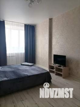 1-к квартира, посуточно, 42м2, 12/16 этаж