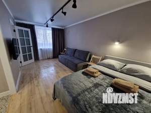 1-к квартира, посуточно, 36м2, 2/9 этаж