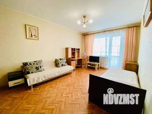 1-к квартира, посуточно, 40м2, 5/10 этаж