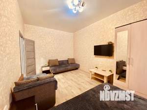 1-к квартира, посуточно, 42м2, 1/10 этаж
