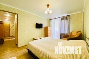 2-к квартира, посуточно, 50м2, 9/9 этаж