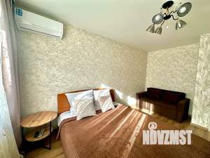 1-к квартира, посуточно, 38м2, 2/10 этаж