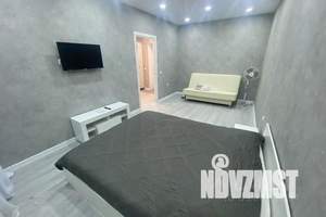 1-к квартира, посуточно, 38м2, 9/16 этаж