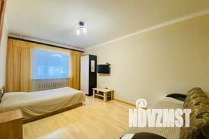 1-к квартира, посуточно, 40м2, 1/4 этаж