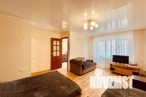 1-к квартира, посуточно, 35м2, 4/4 этаж