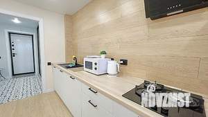 1-к квартира, посуточно, 42м2, 7/10 этаж