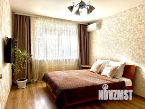 1-к квартира, посуточно, 38м2, 2/10 этаж