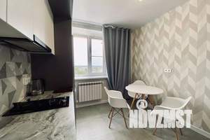 1-к квартира, посуточно, 40м2, 8/15 этаж