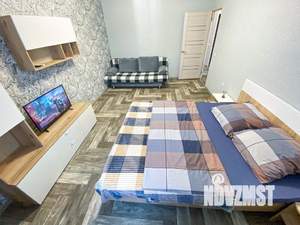 1-к квартира, посуточно, 42м2, 1/1 этаж
