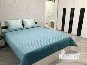 1-к квартира, посуточно, 43м2, 8/9 этаж