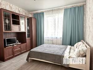 1-к квартира, посуточно, 40м2, 14/19 этаж