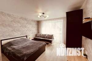1-к квартира, посуточно, 35м2, 4/9 этаж