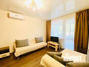 3-к квартира, посуточно, 50м2, 1/5 этаж