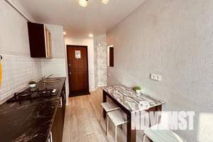 1-к квартира, посуточно, 35м2, 4/9 этаж