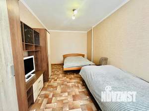 1-к квартира, посуточно, 35м2, 4/7 этаж