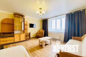 2-к квартира, посуточно, 50м2, 9/9 этаж