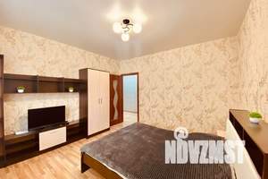 1-к квартира, посуточно, 42м2, 4/9 этаж