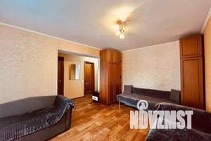 1-к квартира, посуточно, 38м2, 3/5 этаж