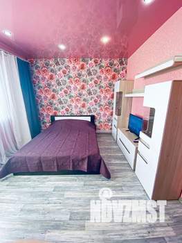 1-к квартира, посуточно, 38м2, 8/10 этаж