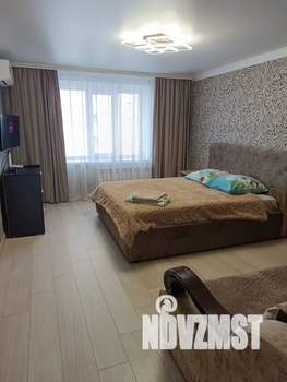 1-к квартира, посуточно, 50м2, 5/10 этаж