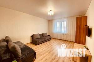1-к квартира, посуточно, 40м2, 7/16 этаж