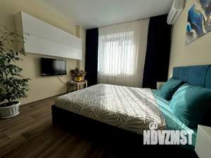 1-к квартира, посуточно, 42м2, 10/16 этаж