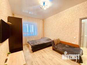 1-к квартира, посуточно, 42м2, 1/1 этаж