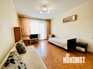 1-к квартира, посуточно, 40м2, 5/10 этаж
