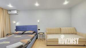 1-к квартира, посуточно, 42м2, 7/10 этаж