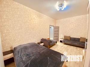 1-к квартира, посуточно, 42м2, 1/10 этаж