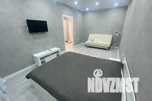 1-к квартира, посуточно, 38м2, 9/16 этаж