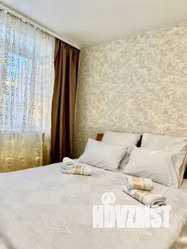 1-к квартира, посуточно, 38м2, 2/10 этаж