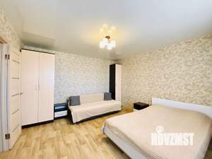 1-к квартира, посуточно, 40м2, 9/9 этаж