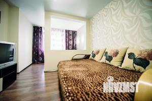 1-к квартира, посуточно, 50м2, 1/1 этаж