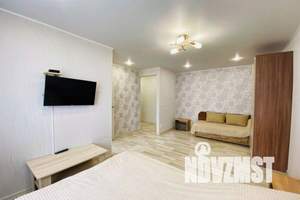 1-к квартира, посуточно, 40м2, 1/4 этаж