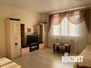 1-к квартира, посуточно, 42м2, 1/1 этаж