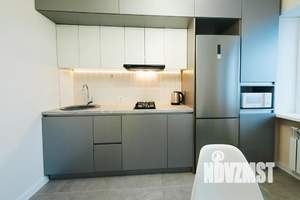 1-к квартира, посуточно, 40м2, 9/9 этаж
