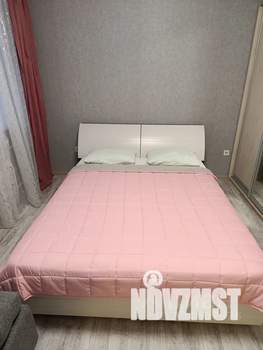 1-к квартира, посуточно, 32м2, 4/7 этаж